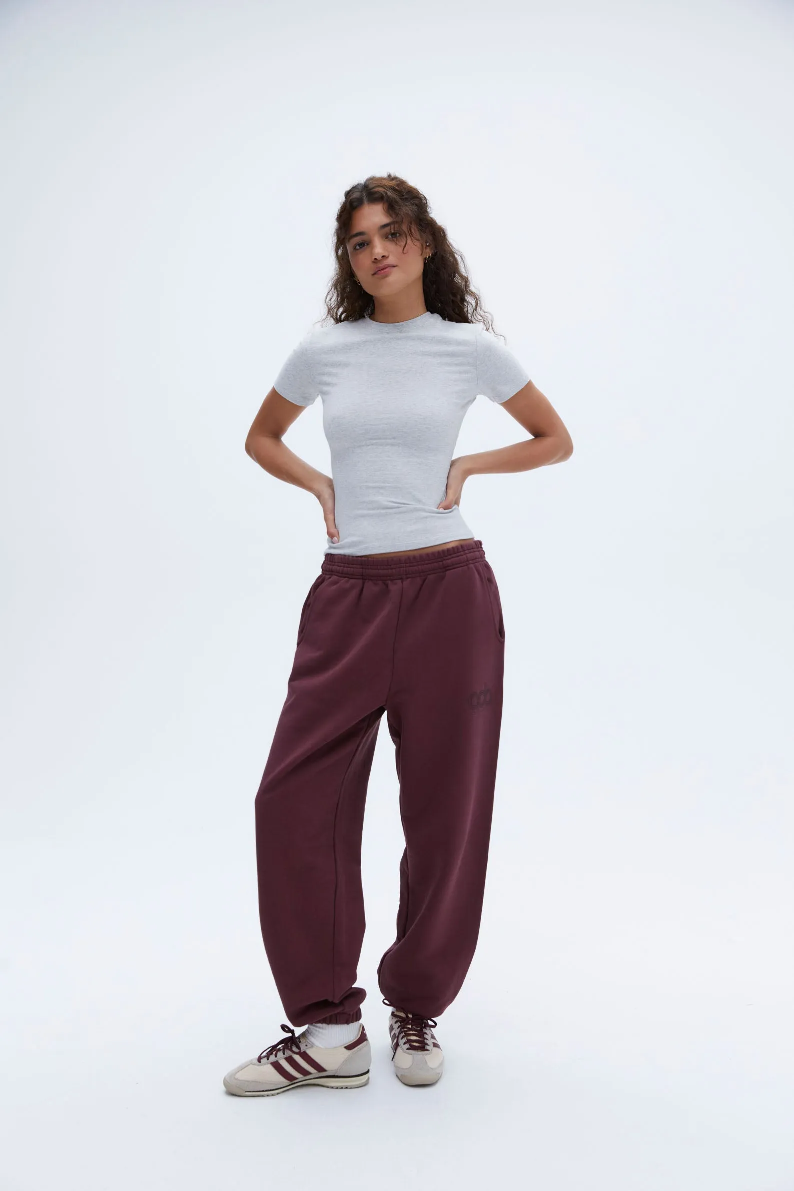 Performance Sweatpants - Burgundy